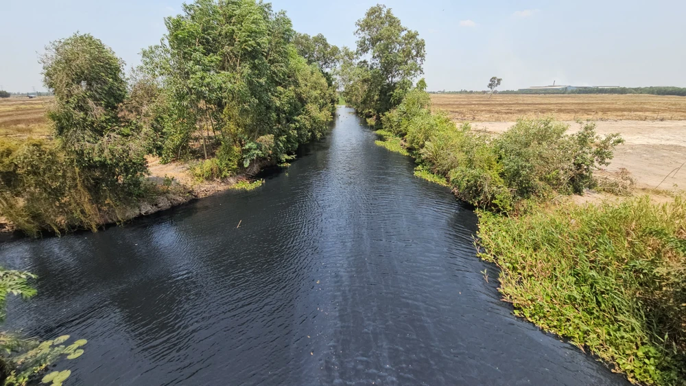 dòng kênh đen (11).jpg