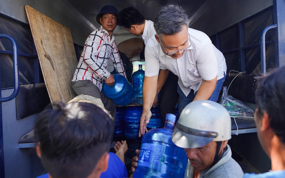 người dân miền hạ (10).jpg