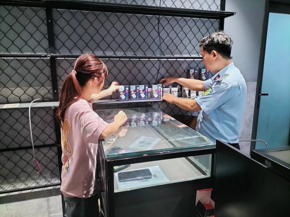 Thuốc lá điện tử 3.png