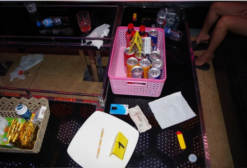 33 người dương tính .jpg