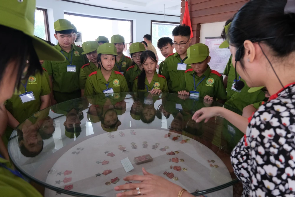 Học làm chiến sĩ Công an 20.jpg