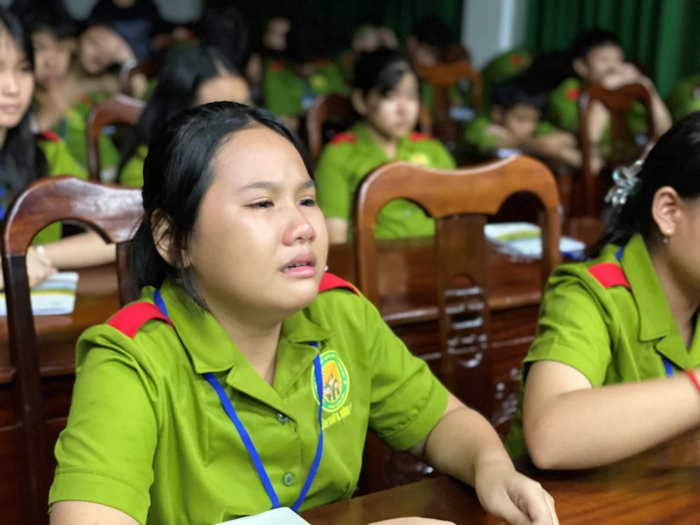 Học làm chiến sĩ Công an 21.jpg