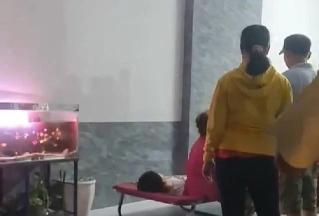 Nam sinh 17 tuổi.jpg