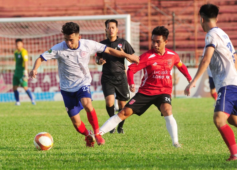 Đội bóng Long An (1).jpg