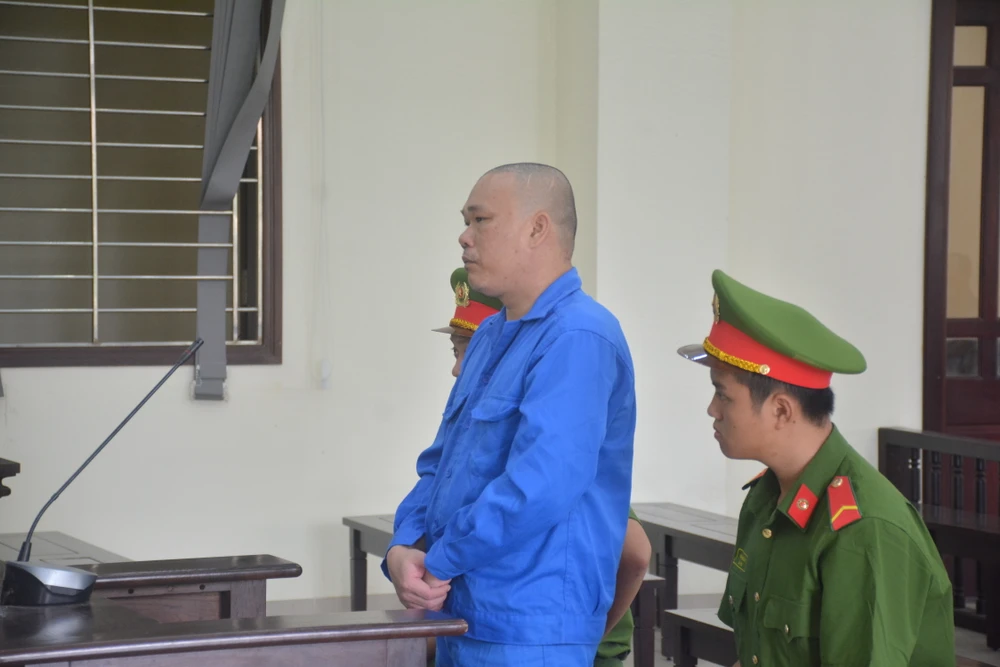 vận chuyển thuê hơn 4kg ma túy (2).JPG