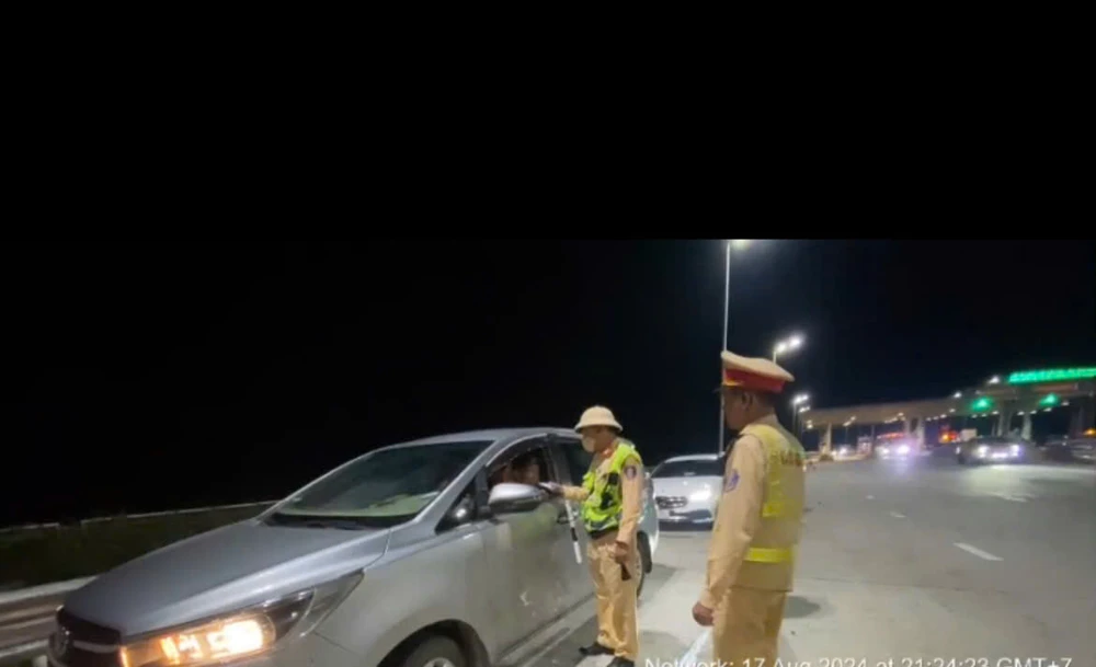 CSGT cao tốc TP.HCM – Cần Thơ (8).jpg