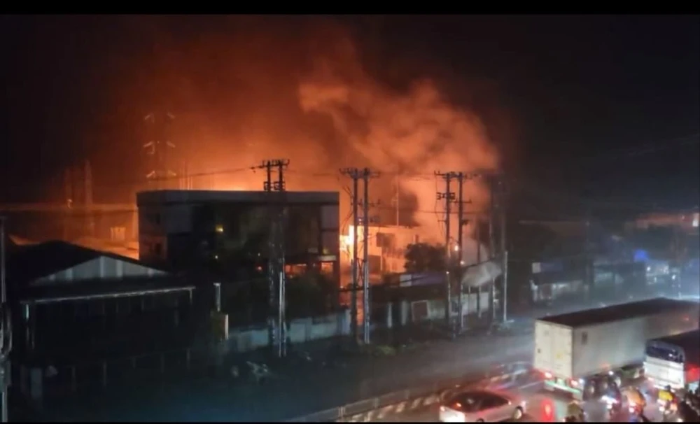 Mất điện trên diện rộng.jpg