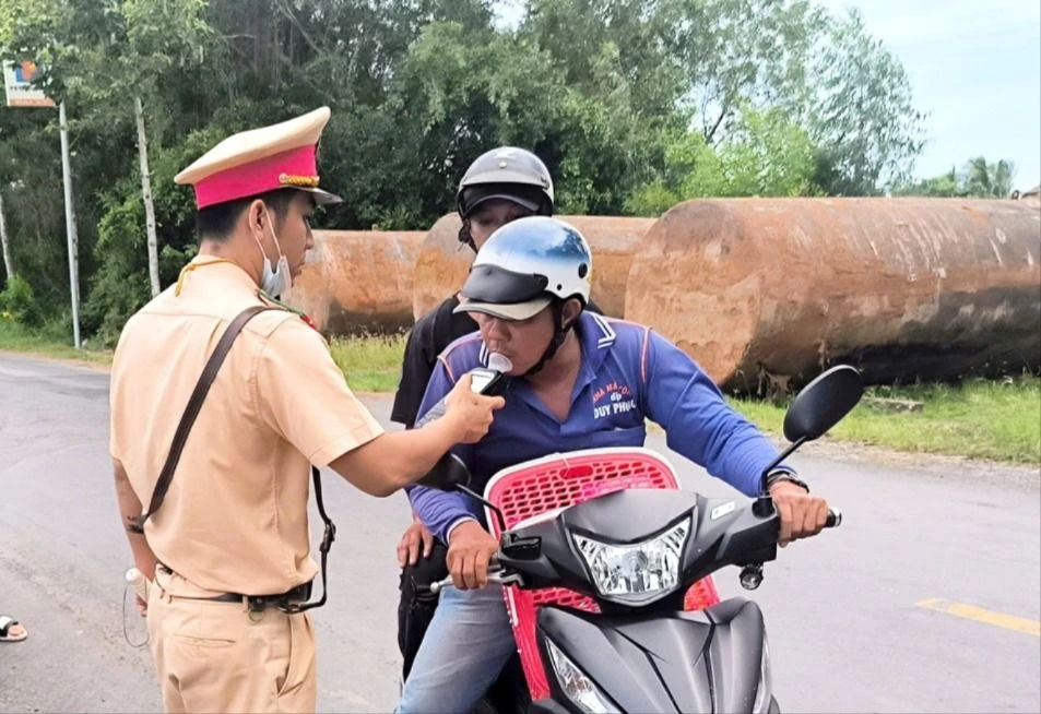 5 người tử vong.jpg