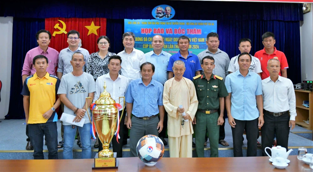 Cúp Báo Long An lần thứ XIV (1).jpg