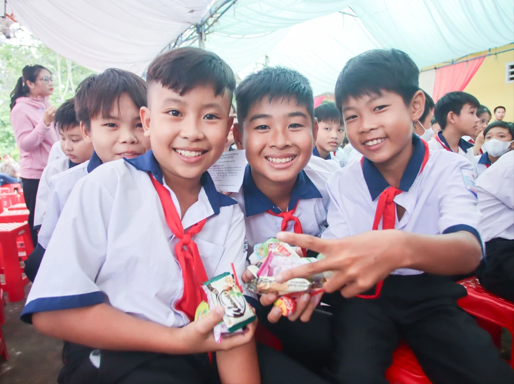 Biên cương – Đêm hội trăng rằm.jpg