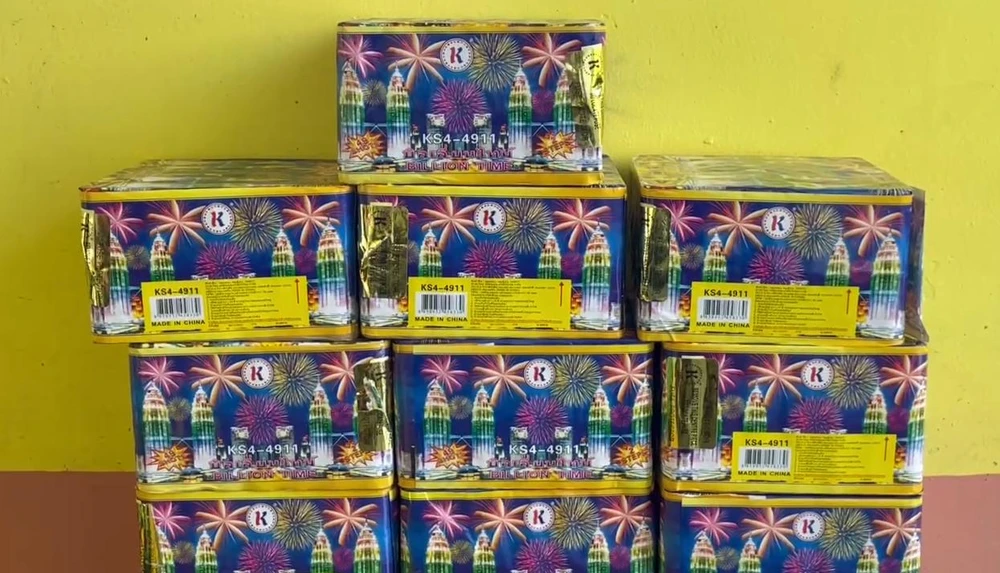 vận chuyển thuê pháo lậu 1.jpeg