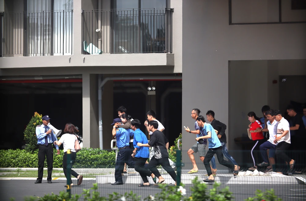 diễn tập PCCC 23.JPG