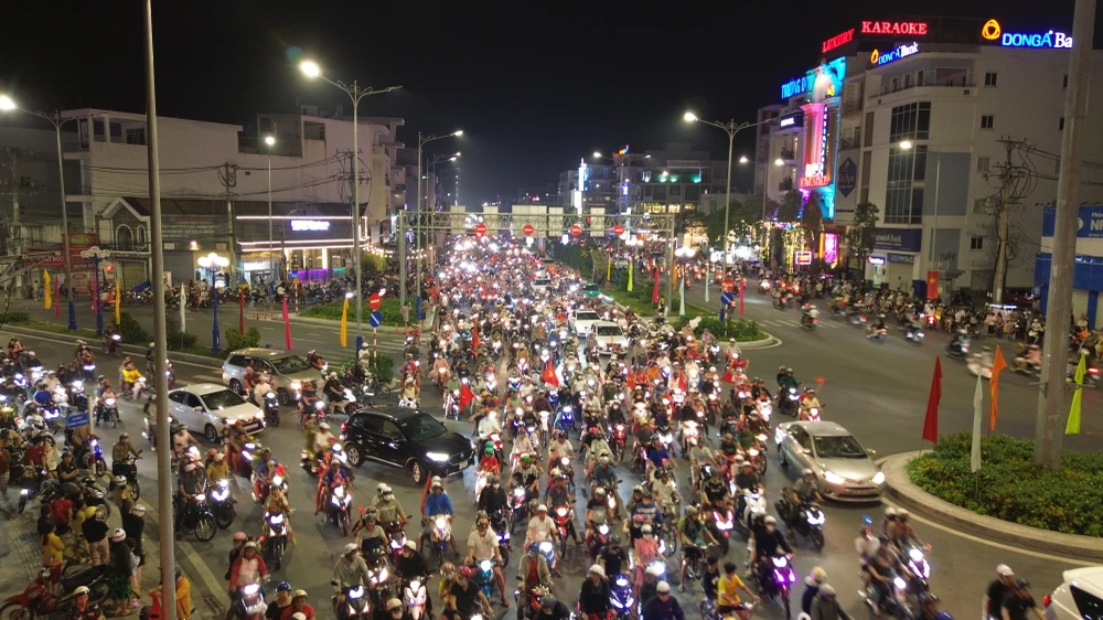 Việt Nam chiến thắng (1).JPG