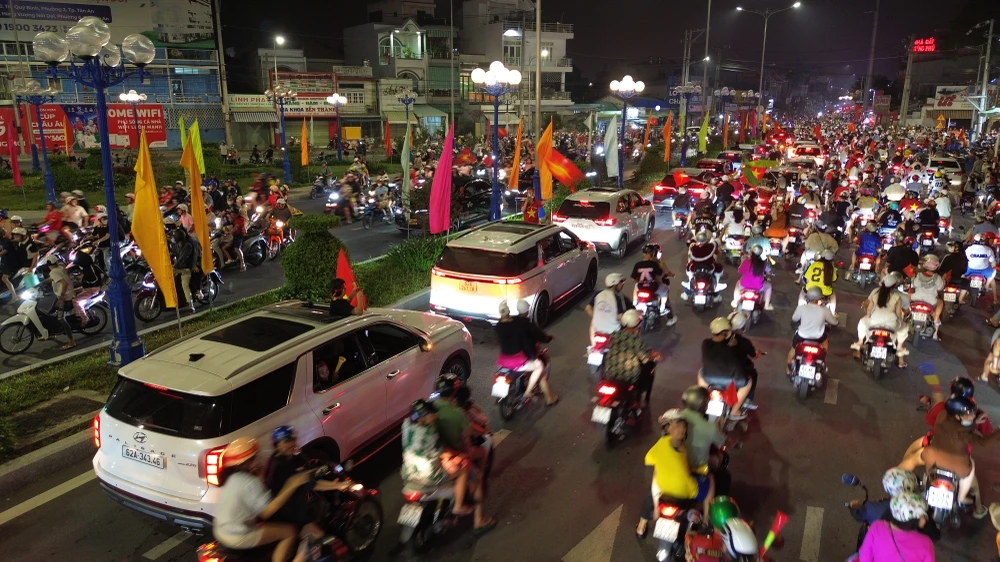 Việt Nam chiến thắng (3).JPG