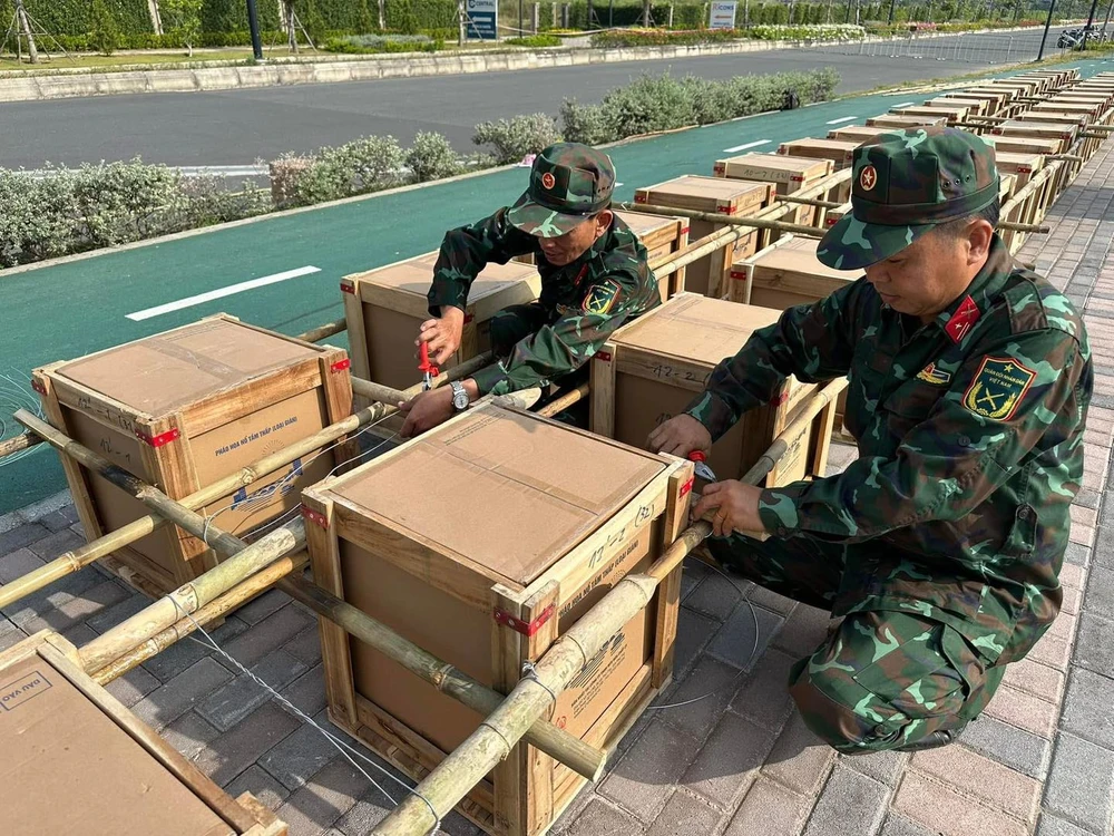 bắn pháo hoa (1).jpg