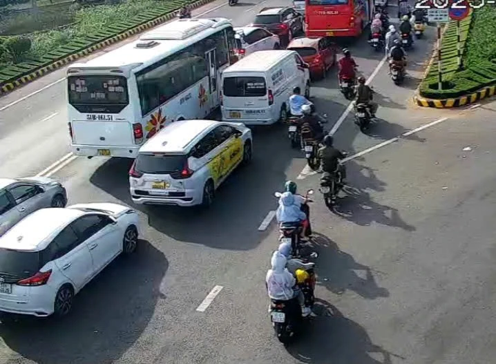 Cầu Rạch Miễu.jpg