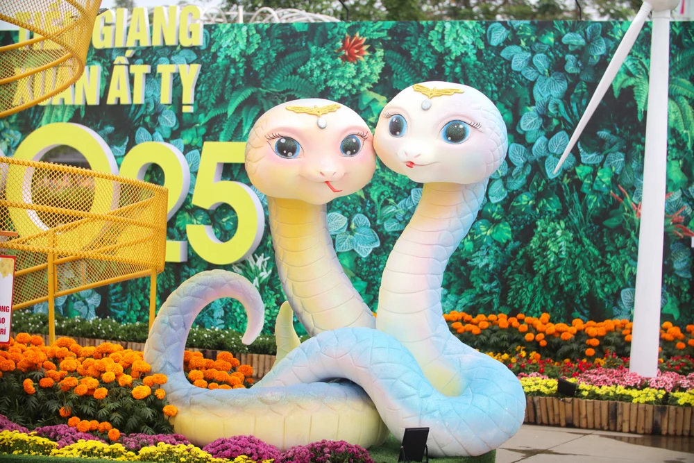 lượt du khách 1.JPG