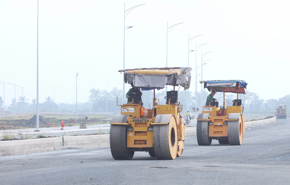 Bí thư tỉnh ủy Long An 1.JPG