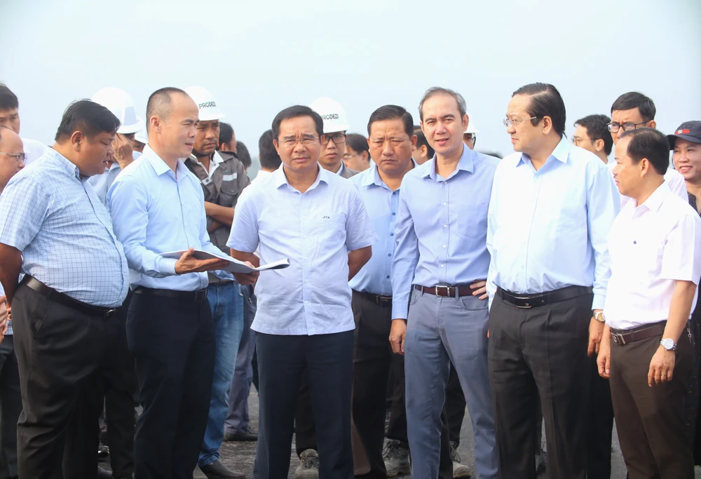 Bí thư tỉnh ủy Long An 3.JPG