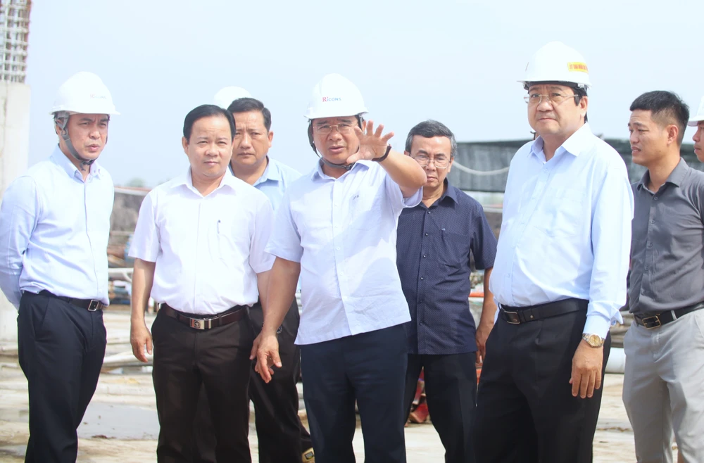 Bí thư tỉnh ủy Long An 5.JPG