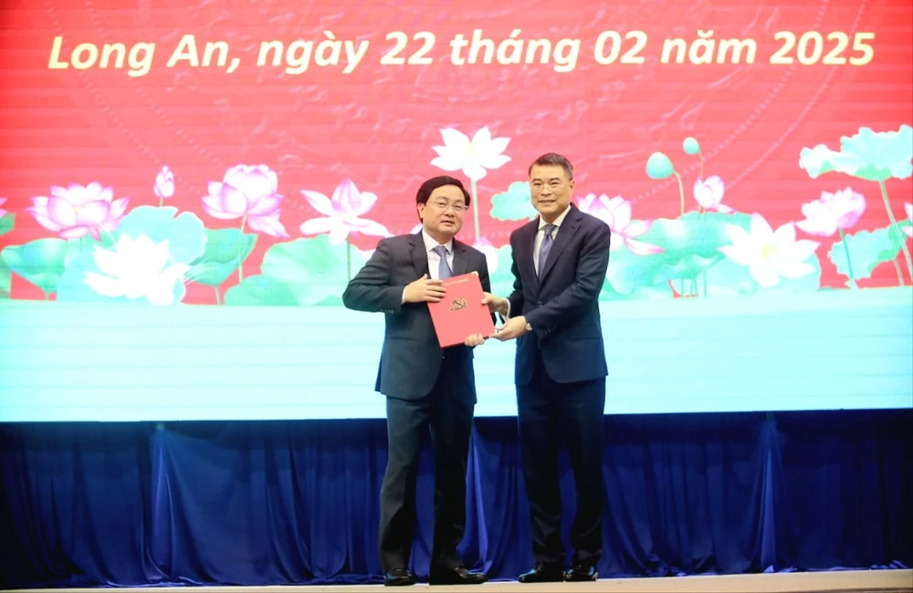 Bí thư Tỉnh ủy Long An.JPG