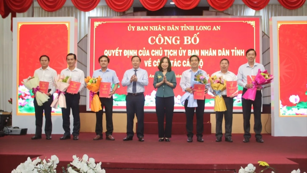 Tinh gọn bộ máy .JPG