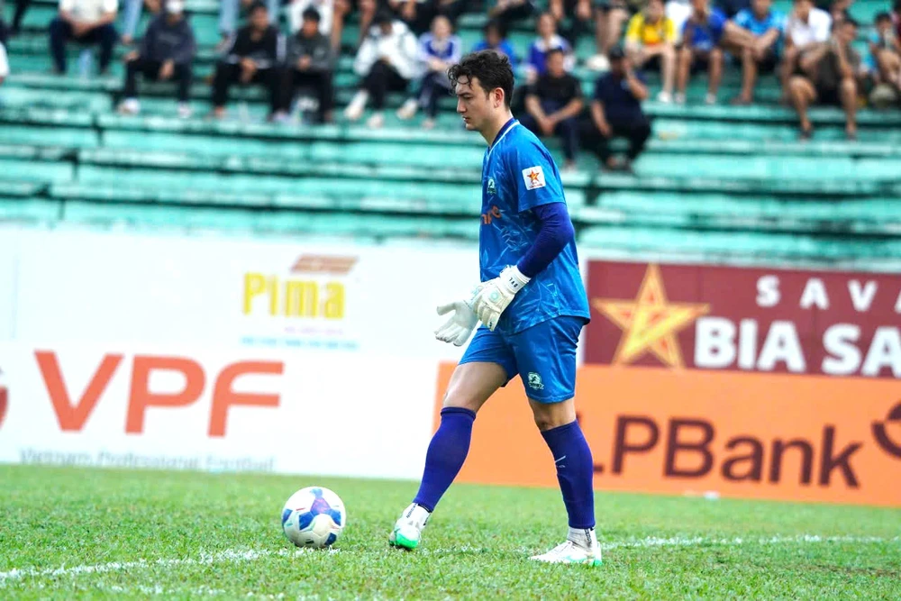 Phù Đổng Ninh Bình 3.jpg