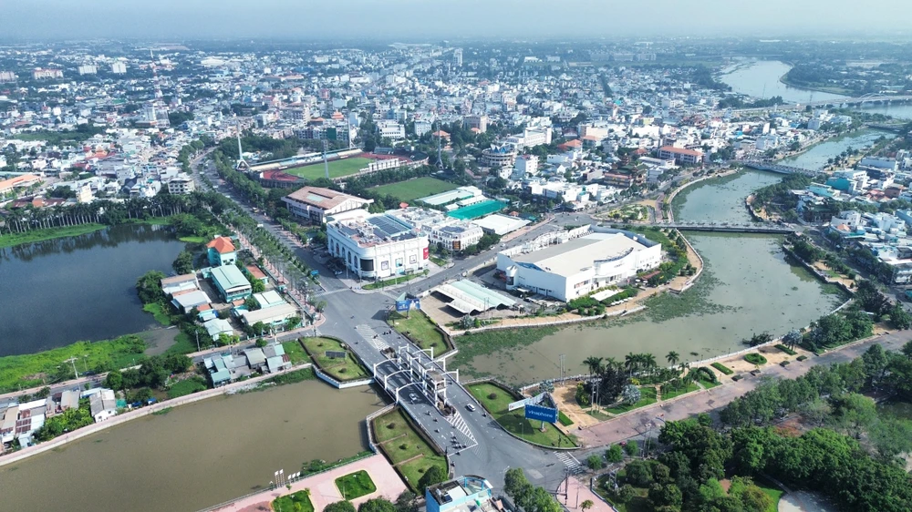 Trung tâm hành chính.jpg