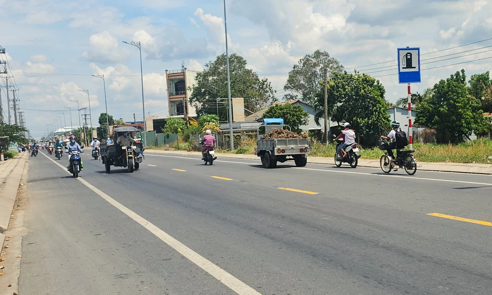 khai thác đất mặt ruộng 9.jpg