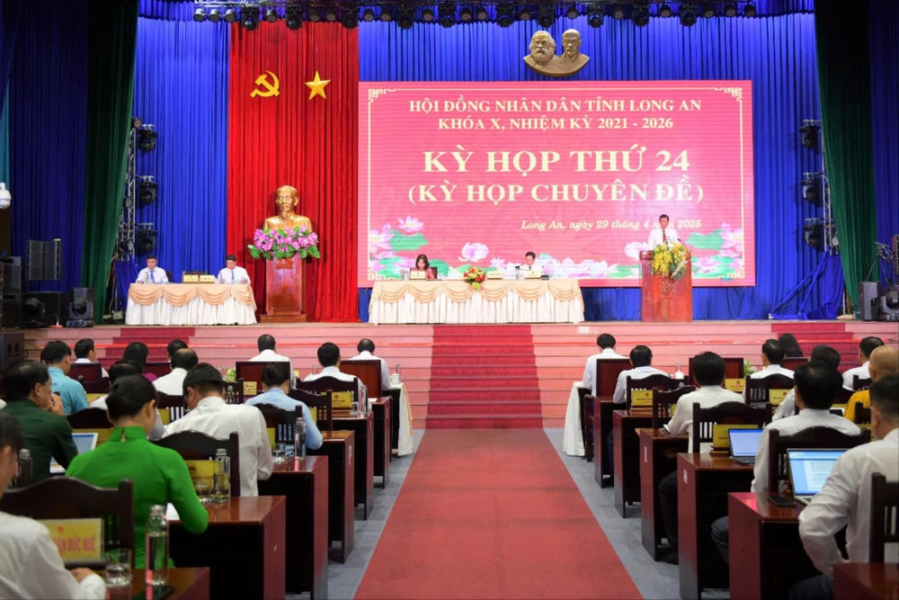 Sáp nhập Long An.jpg