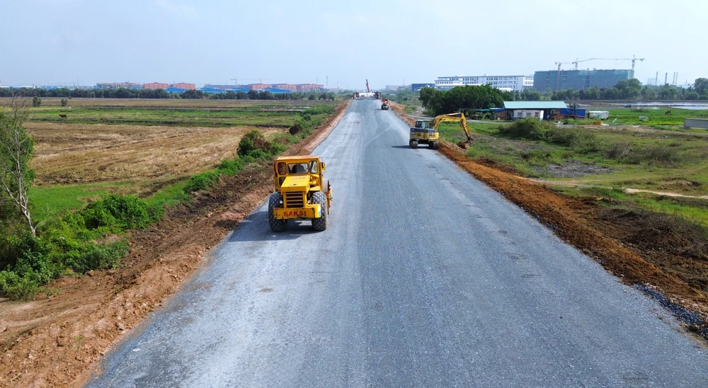 Đường Hồ Chí Minh.JPG