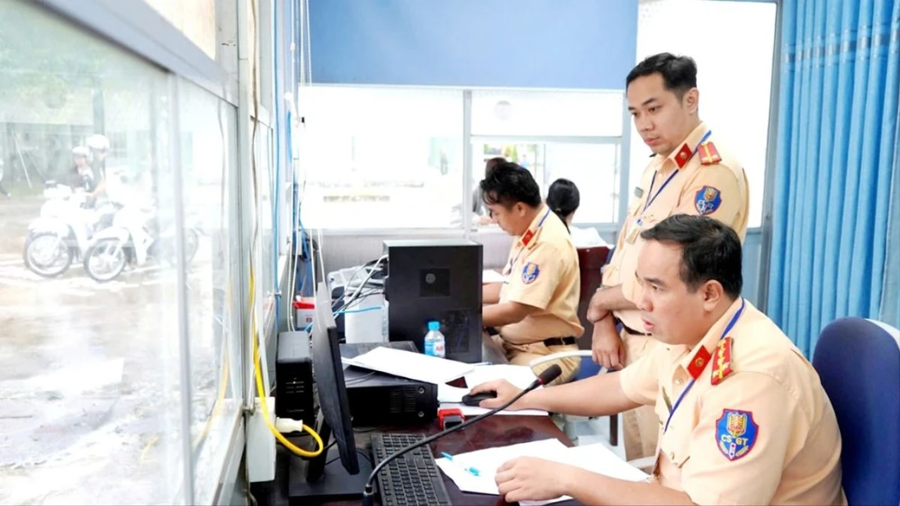 kỳ sát hạch lái xe.jpg