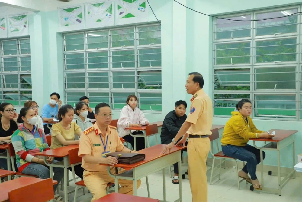 kỳ sát hạch lái xe.jpg