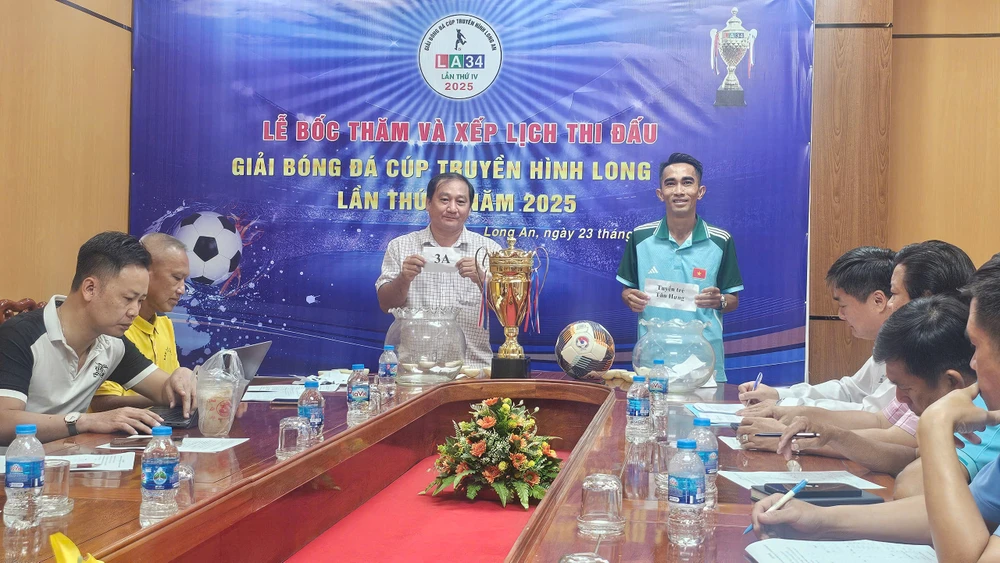 Cúp Truyền hình Long An 3.jpg