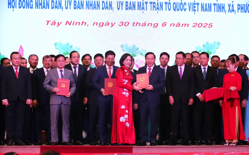 Tỉnh Tây Ninh 4.JPG