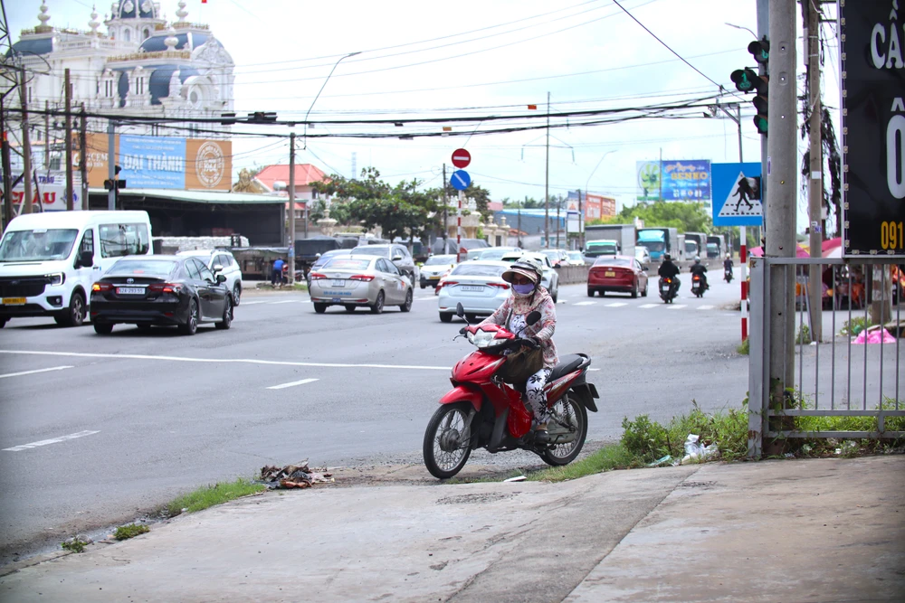 ngã ba Thủ Thừa.JPG