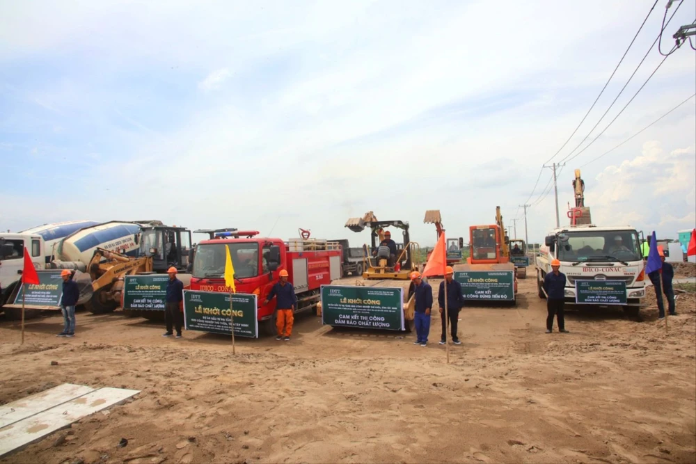 KCN Thủ Thừa.JPGKCN Thủ Thừa