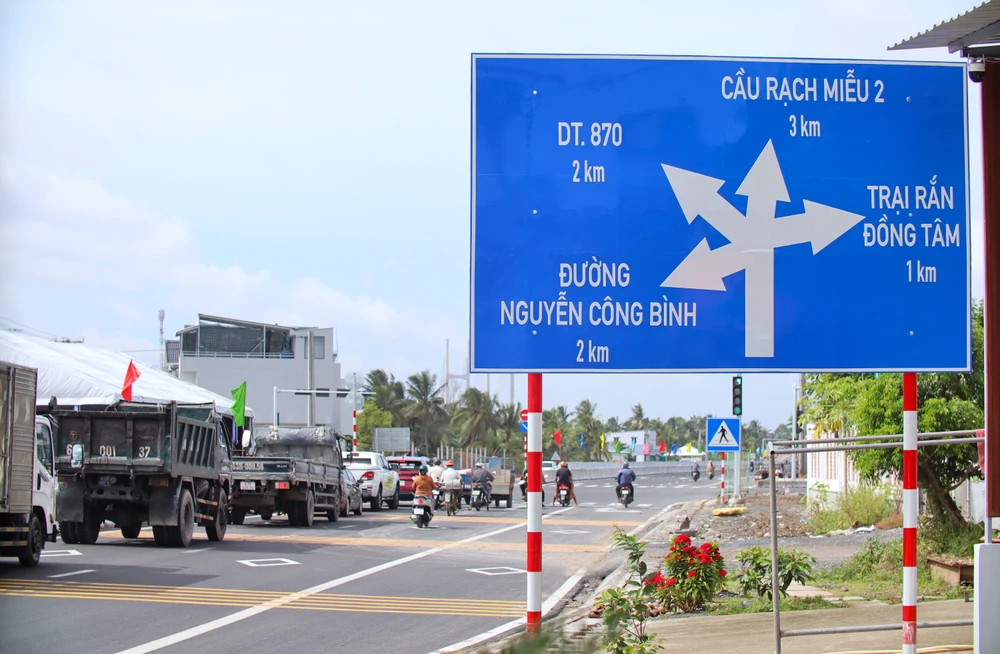 Cầu Rạch Miễu 2 5.JPG