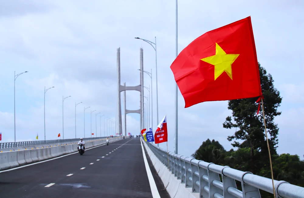 Cầu Rạch Miễu 2 8.JPG