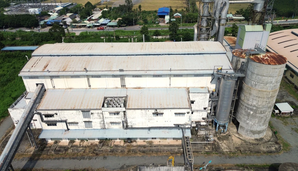 Nhà máy bột giấy Phương Nam 7.JPG