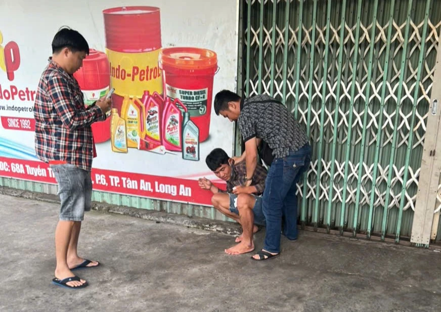 cướp giật điện thoại 2.jpg