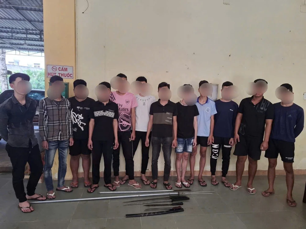 thanh thiếu niên (1).jpg