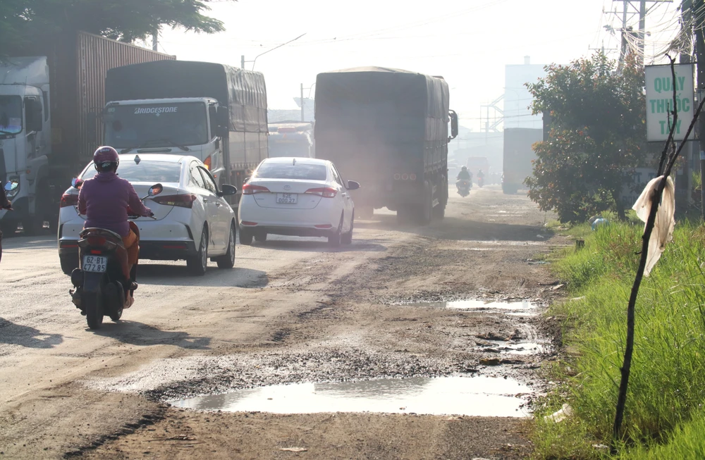 Quốc lộ 62 2.JPG