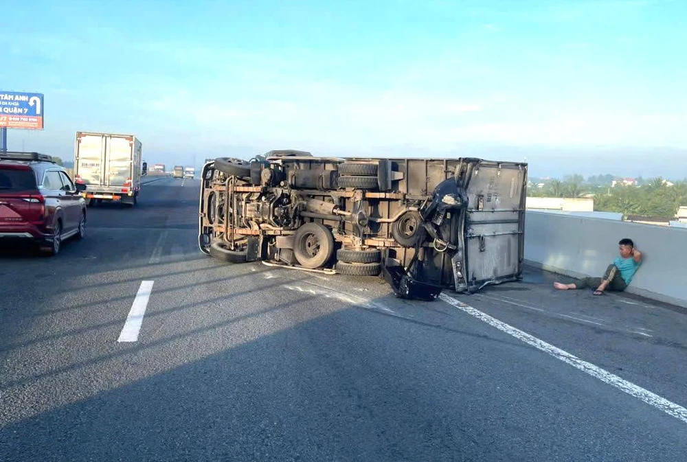 tài xế xe cứu thương 2.jpg