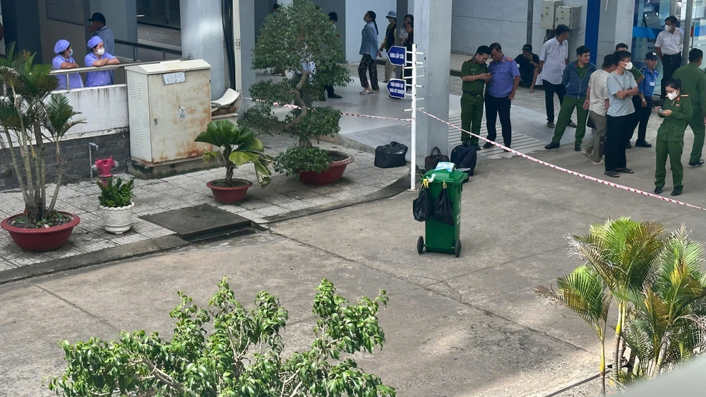 mâu thuẫn tình cảm 2.jpg