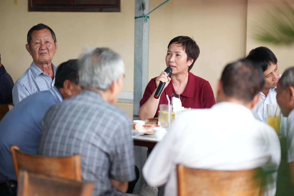 cà phê sáng (1).jpg