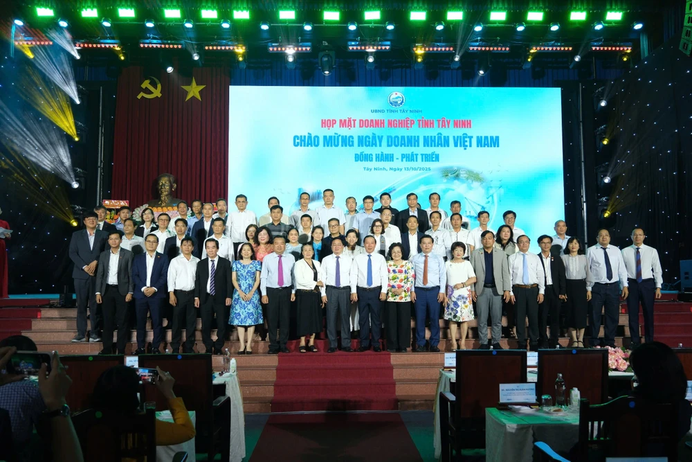 Tăng trưởng GRDP 5.jpg