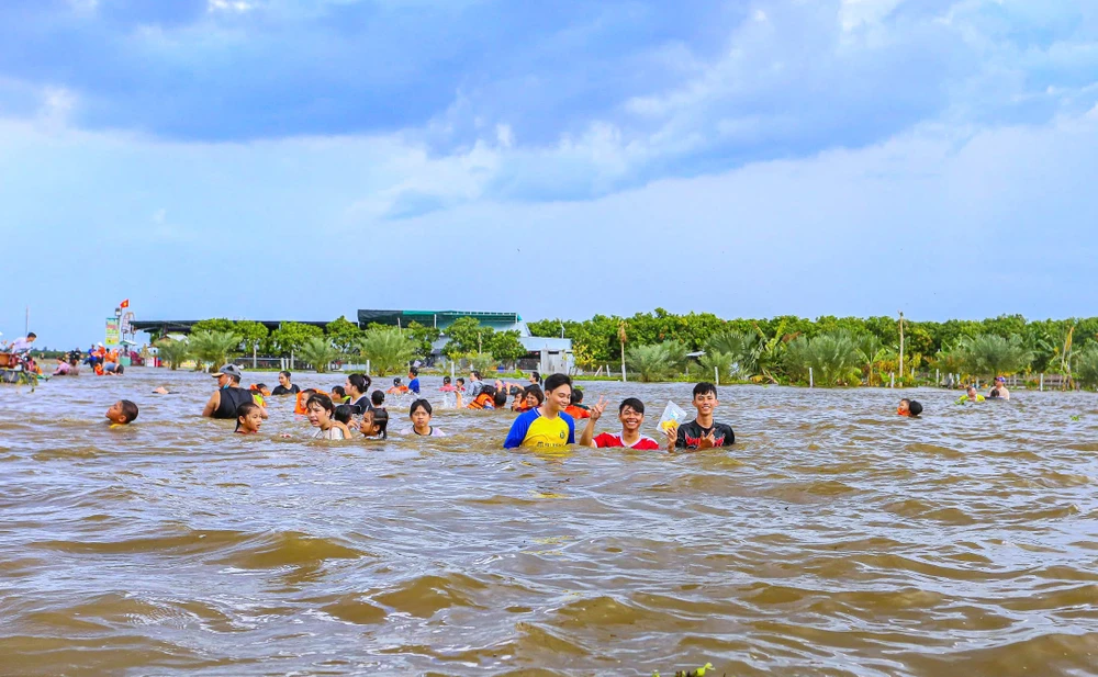 nước lũ miền Tây 11.jpg