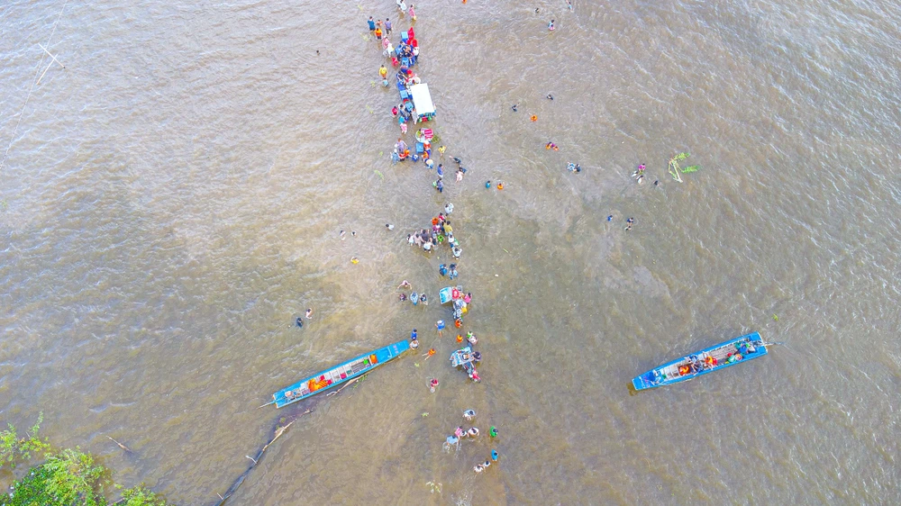 nước lũ miền Tây 13.jpg