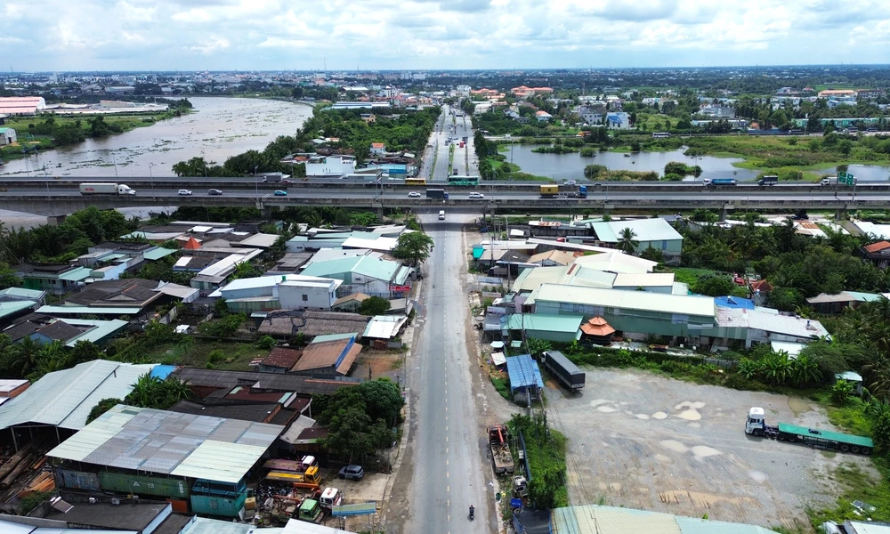 Người dân ven Quốc lộ 62: 'Xin đừng chắp vá nữa'
